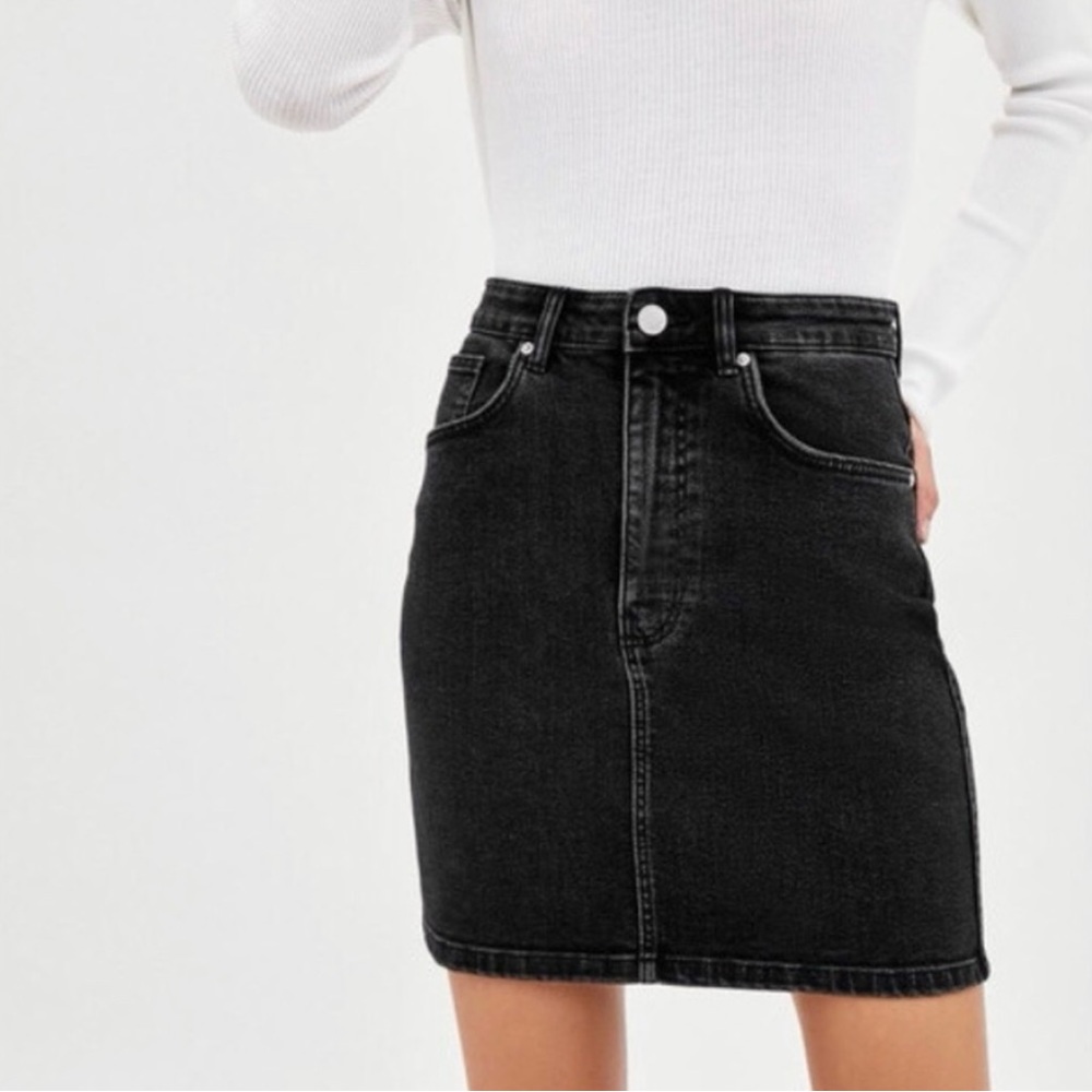 Black jean skirt XS